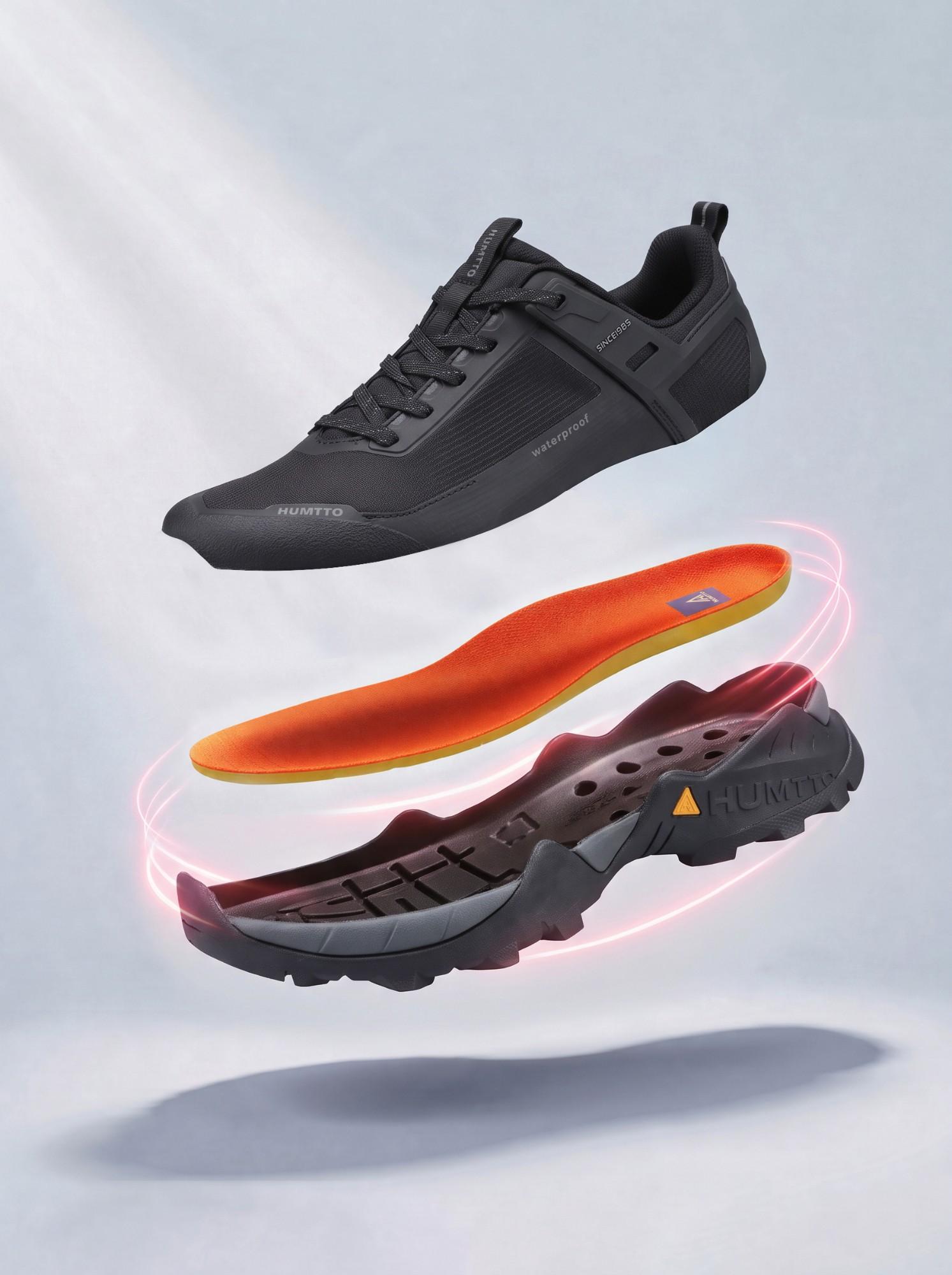 A HUMTTO shoe shown in its parts: upper, footbed and outsole